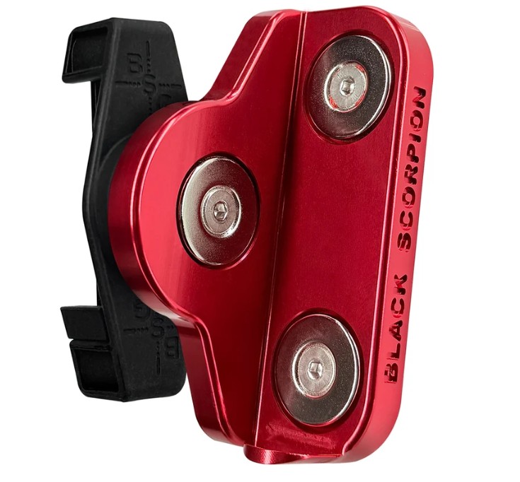 Black Scorpion Triple Magnet Universal Magazine Pouch RED PRE-ORDER